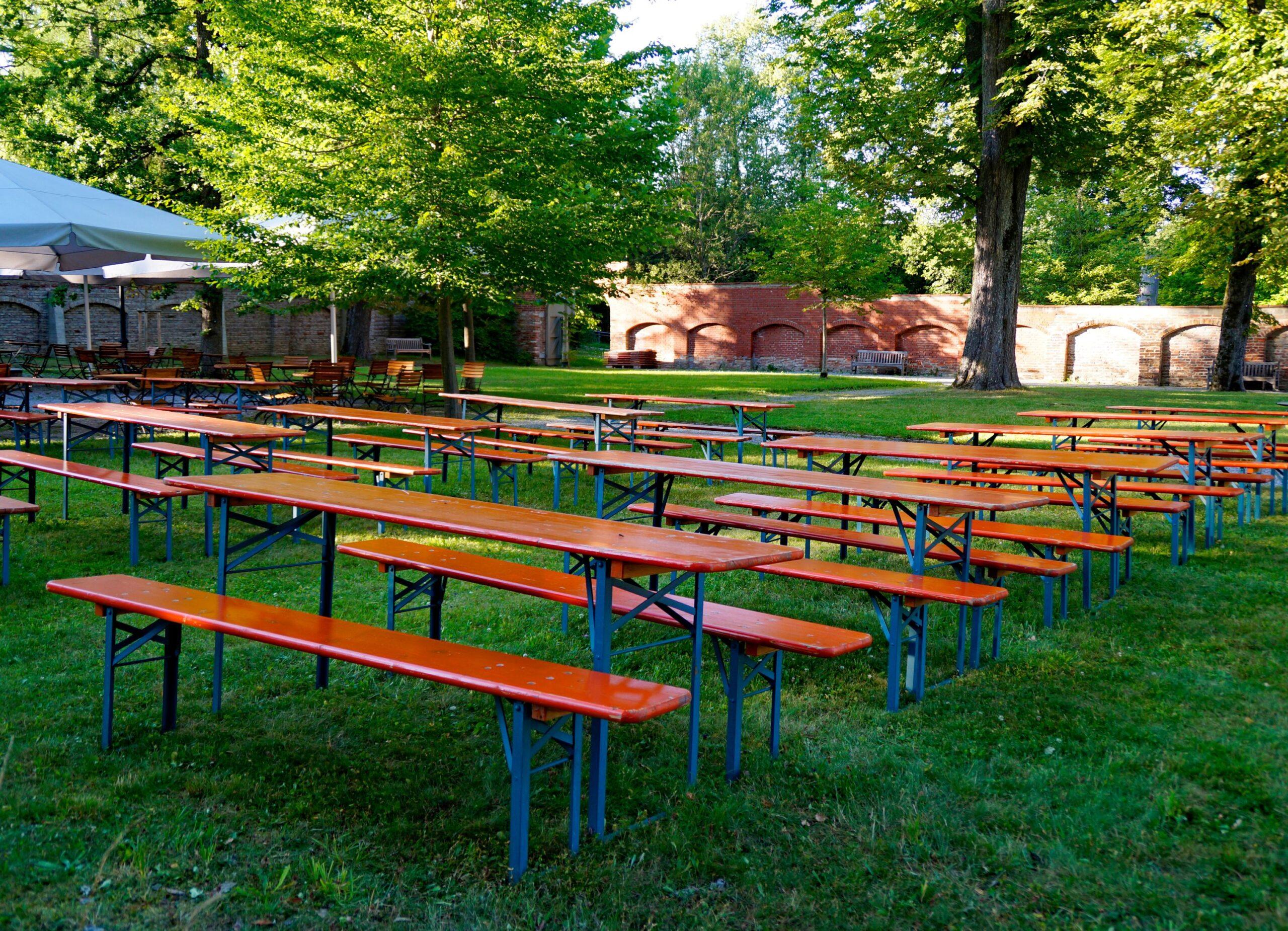 Biergartengarnitur_fuer_den_garten_und_ein_event